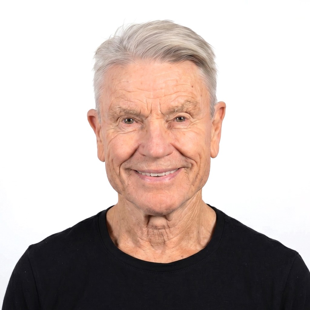 Tom Skjønnhaug